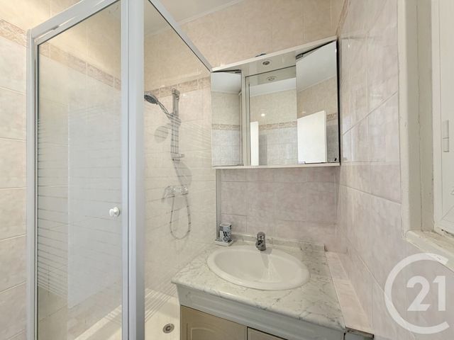 Appartement F2 à louer - 2 pièces - 42.49 m2 - NANTERRE - 92 - ILE-DE-FRANCE - Century 21 Arconsilium