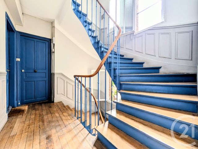 Appartement F2 à vendre - 2 pièces - 32.97 m2 - SURESNES - 92 - ILE-DE-FRANCE - Century 21 Arconsilium