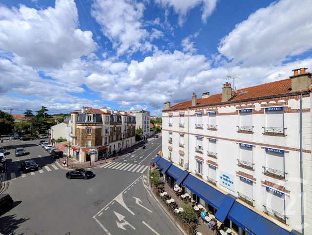 Appartement F2 à vendre - 2 pièces - 32.97 m2 - SURESNES - 92 - ILE-DE-FRANCE - Century 21 Arconsilium