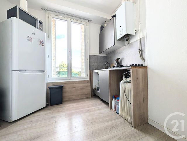 Appartement F2 à vendre - 2 pièces - 32.97 m2 - SURESNES - 92 - ILE-DE-FRANCE - Century 21 Arconsilium