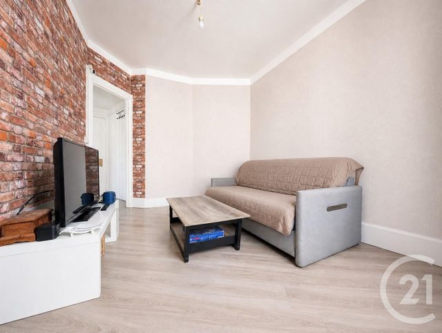 Appartement F2 à vendre - 2 pièces - 32.97 m2 - SURESNES - 92 - ILE-DE-FRANCE - Century 21 Arconsilium