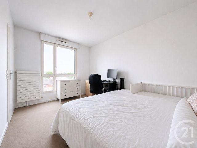 Appartement F2 à vendre - 2 pièces - 46.2 m2 - SURESNES - 92 - ILE-DE-FRANCE - Century 21 Arconsilium