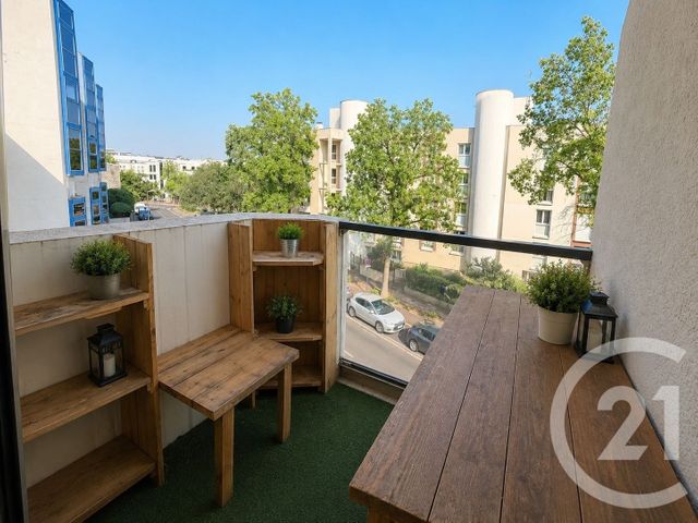Appartement à louer - 4 pièces - 82.0 m2 - SURESNES - 92 - ILE-DE-FRANCE - Century 21 Arconsilium