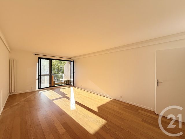 Appartement F4 à louer SURESNES