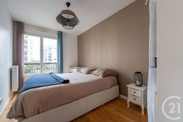 Appartement F4 à louer - 4 pièces - 75.0 m2 - SURESNES - 92 - ILE-DE-FRANCE - Century 21 Arconsilium