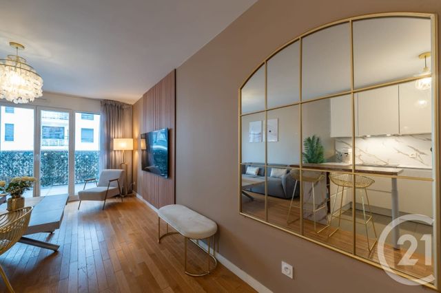 Appartement F4 à louer - 4 pièces - 75.0 m2 - SURESNES - 92 - ILE-DE-FRANCE - Century 21 Arconsilium