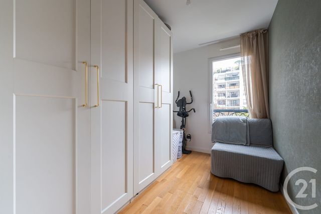 Appartement F4 à louer - 4 pièces - 75.0 m2 - SURESNES - 92 - ILE-DE-FRANCE - Century 21 Arconsilium