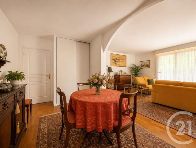 Appartement F4 à vendre - 4 pièces - 85.89 m2 - RUEIL MALMAISON - 92 - ILE-DE-FRANCE - Century 21 Arconsilium