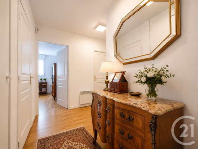 Appartement F4 à vendre - 4 pièces - 85.89 m2 - RUEIL MALMAISON - 92 - ILE-DE-FRANCE - Century 21 Arconsilium