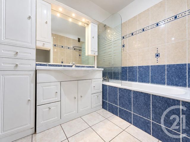 Appartement F2 à vendre - 2 pièces - 55.09 m2 - LA CELLE ST CLOUD - 78 - ILE-DE-FRANCE - Century 21 Arconsilium