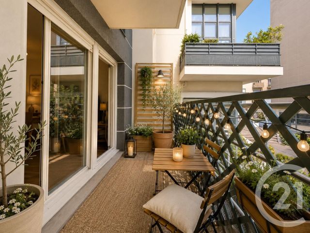 Appartement F3 à vendre - 3 pièces - 66.72 m2 - SURESNES - 92 - ILE-DE-FRANCE - Century 21 Arconsilium