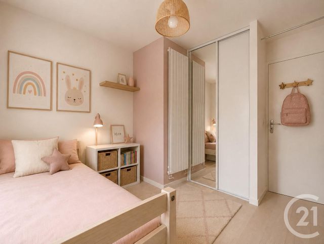 Appartement F3 à vendre - 3 pièces - 66.72 m2 - SURESNES - 92 - ILE-DE-FRANCE - Century 21 Arconsilium