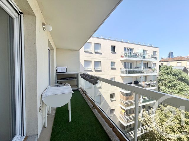 Appartement F2 à louer - 2 pièces - 46.0 m2 - SURESNES - 92 - ILE-DE-FRANCE - Century 21 Arconsilium