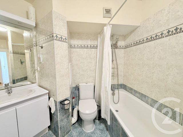 Appartement F2 à louer - 2 pièces - 46.0 m2 - SURESNES - 92 - ILE-DE-FRANCE - Century 21 Arconsilium