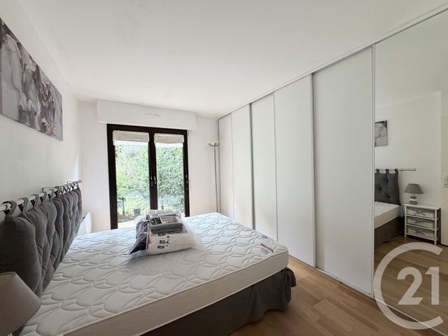 Appartement F2 à louer - 2 pièces - 45.0 m2 - SURESNES - 92 - ILE-DE-FRANCE - Century 21 Arconsilium
