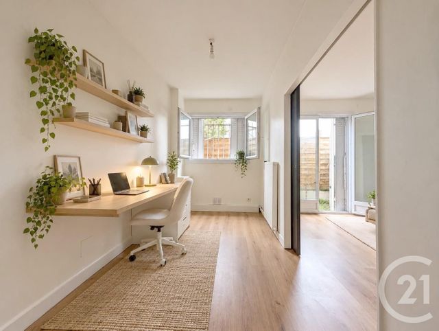 Appartement F3 à vendre - 3 pièces - 57.79 m2 - SURESNES - 92 - ILE-DE-FRANCE - Century 21 Arconsilium