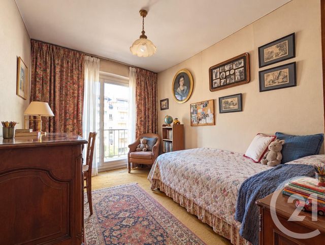 Appartement F5 à vendre - 5 pièces - 94.81 m2 - CLICHY - 92 - ILE-DE-FRANCE - Century 21 Arconsilium