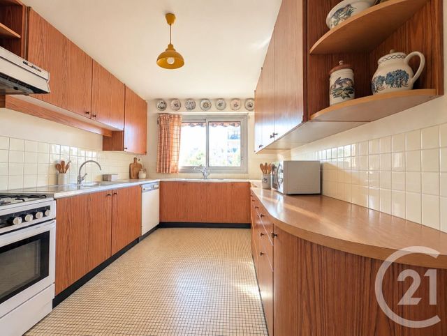 Appartement F5 à vendre - 5 pièces - 94.81 m2 - CLICHY - 92 - ILE-DE-FRANCE - Century 21 Arconsilium