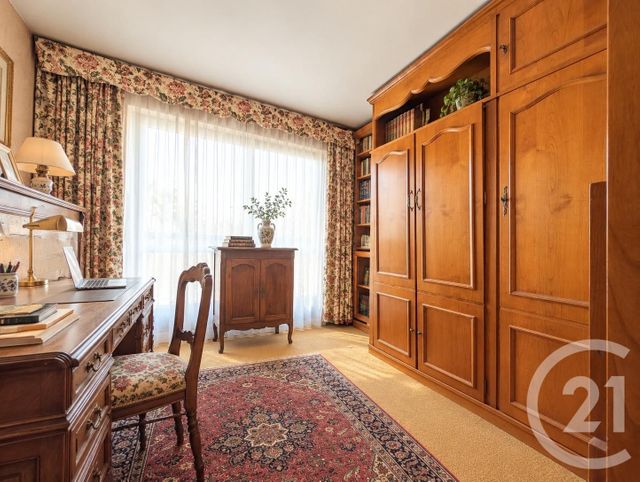 Appartement F5 à vendre - 5 pièces - 94.81 m2 - CLICHY - 92 - ILE-DE-FRANCE - Century 21 Arconsilium
