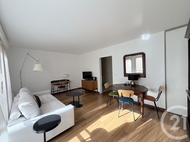 Appartement F2 à louer - 2 pièces - 45.14 m2 - SURESNES - 92 - ILE-DE-FRANCE - Century 21 Arconsilium