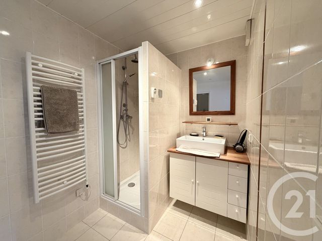 Appartement F2 à louer - 2 pièces - 45.14 m2 - SURESNES - 92 - ILE-DE-FRANCE - Century 21 Arconsilium