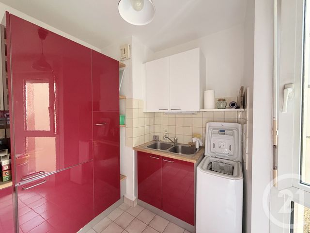 Appartement F2 à louer - 2 pièces - 45.14 m2 - SURESNES - 92 - ILE-DE-FRANCE - Century 21 Arconsilium