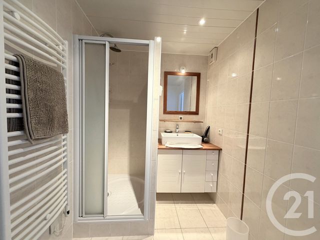 Appartement F2 à louer - 2 pièces - 45.14 m2 - SURESNES - 92 - ILE-DE-FRANCE - Century 21 Arconsilium