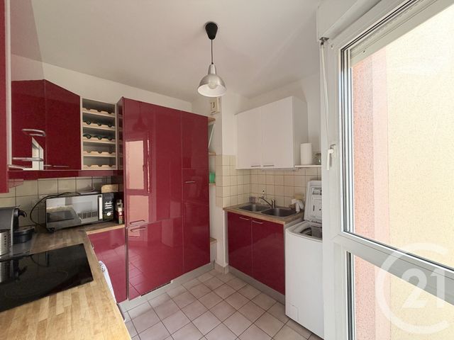 Appartement F2 à louer - 2 pièces - 45.14 m2 - SURESNES - 92 - ILE-DE-FRANCE - Century 21 Arconsilium