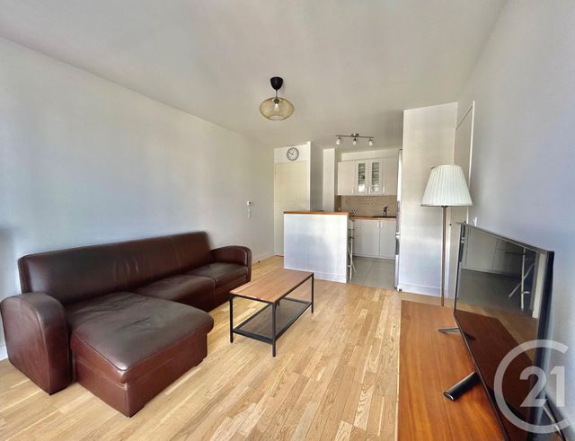 Appartement à louer - 2 pièces - 42.35 m2 - PUTEAUX - 92 - ILE-DE-FRANCE - Century 21 Arconsilium