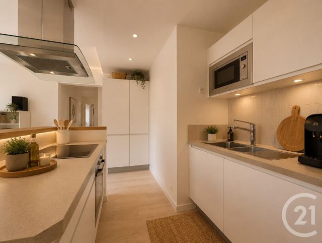 Appartement F4 à vendre - 4 pièces - 65.71 m2 - SURESNES - 92 - ILE-DE-FRANCE - Century 21 Arconsilium